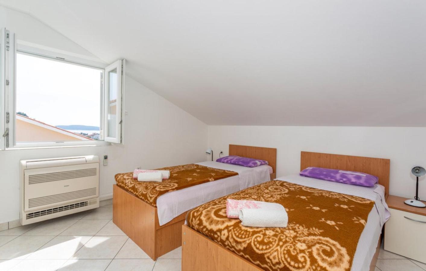 Guest House Lucija Banjol Zimmer foto