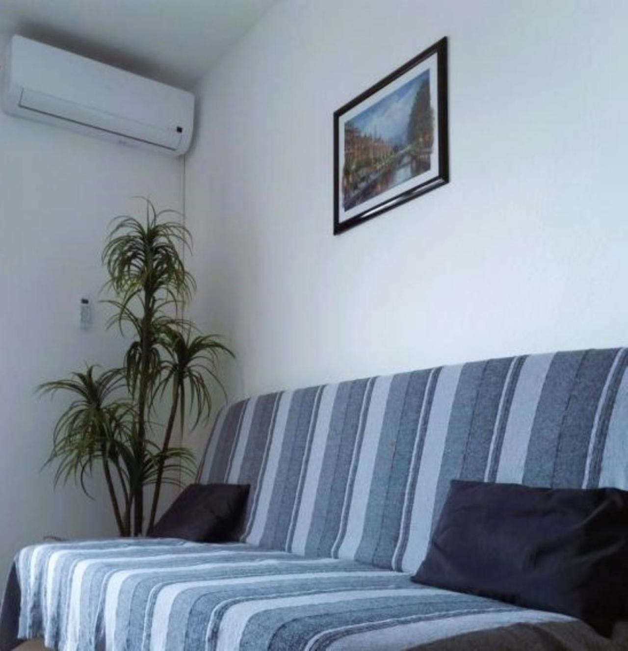 Guest House Lucija Banjol Zimmer foto